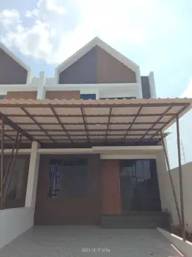 Rumah 2lt samping kota wisata 700 jutaan ready
