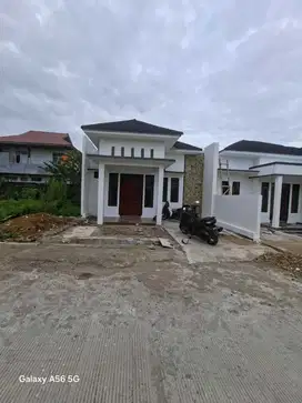 2 UNIT RUMAH READY DEKAT RS SEMEN PADANG BY PASS