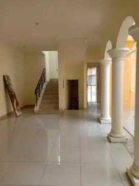Rumah 2 Lt Full Renov Alicante Gading Serpong BSD Tangsel B