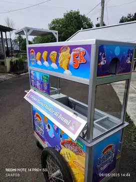 LOWONGAN KERJA – PEDAGANG KELILING CREPES PLANET