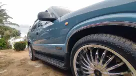 Chevrolet opel blazer DOHC LT istimewa