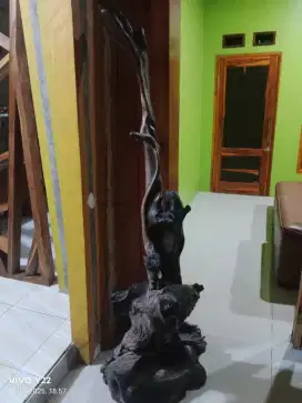 Ukiran kayu untuk sudut minimalis