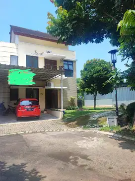 Jual BU Rumah Hook Tanah Luas di Cluster Orchid Mansion