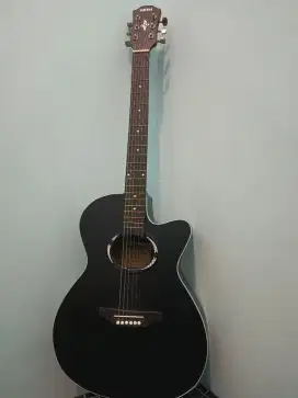 gitar biasa masih bagus