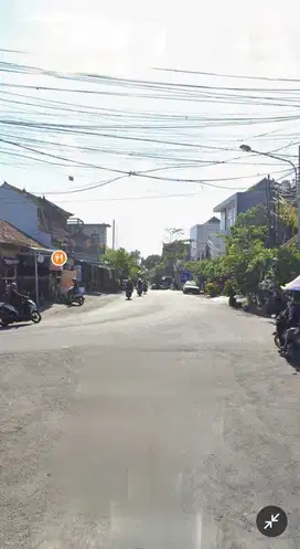 Tanah strategis bonus bangunan 370m2 penamparan gatsu barat jl 10mtr