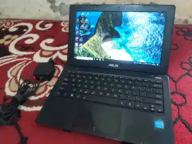NOTEBOOK ASUS X200CA ORI NORMAL BERFUNGSI SEMUA SIAP PAKAI
