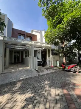 Rumah Permata Jingga Suhat Kota Malang