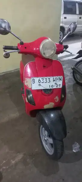 Vespa lx 125 karbu th 2012