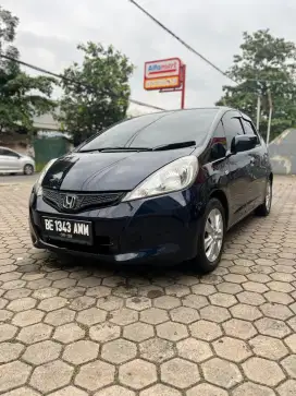 Jazz manual dijual cepat