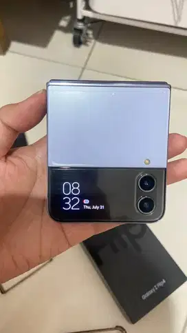 Samsung Galaxy Z Flip 4 8/512GB Fullset