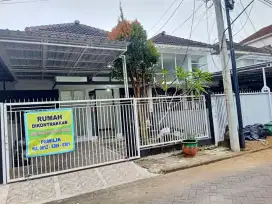 DI SEWAKAN RUMAH CLUSTER JOYOLAND TOWN HOUSE