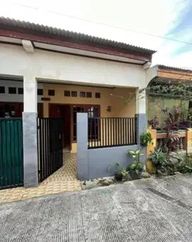 Di sewakan bulanan rumah petakan