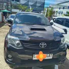 Dijual fortuner 2015