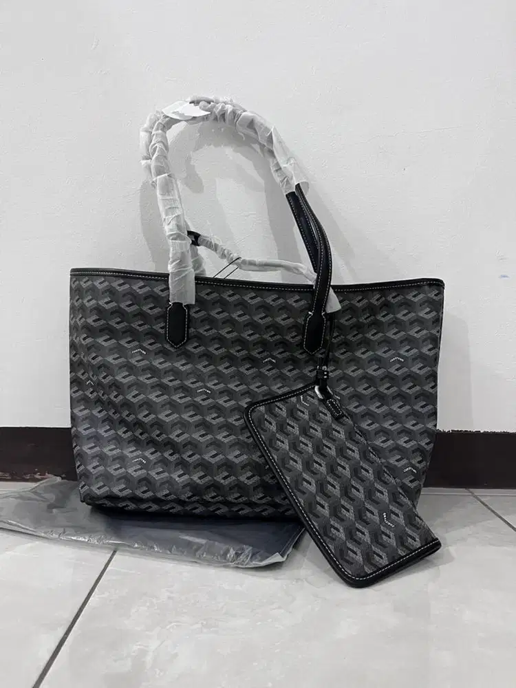 Jual Christy Ng Monogram Russo Medium Tote Bag Black