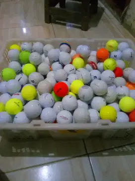 Bola golf second
