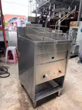 Deepfryer gas
Merk berjaya 
Kapasitas 30 literan
Termostat on