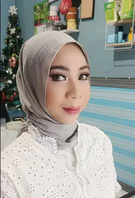 Jasa makeup dan hair do jakarta barat