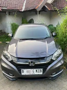 Honda HRV-2015 E-CVT Pure Tangan Pertama Service Berkala-Dealer Resmi