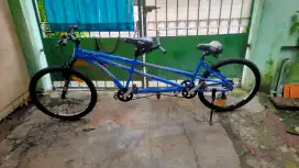 SEPEDA TANDEM UNITED STELLAR