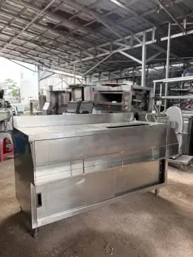 Ice bin station 
Ukuran 150x73x85 
Lubangnya 60x40x30

Harga 3.650.000