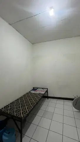 KONTRAKAN 3 PETAK