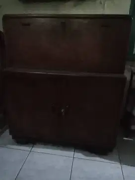 Lemari Belajar bahan Kayu Jati