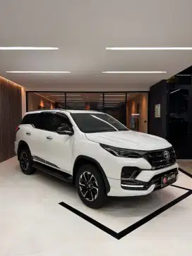 Toyota Fortuner VRZ GR 2.8 Diesel AT 2022 Putih B1899BLO Km41rb