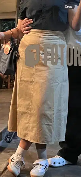 UNI*LO MIDI SKIRT