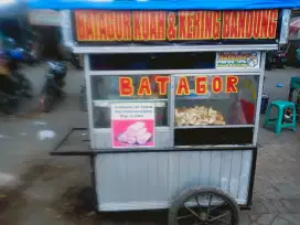 Gerobak jualan batagor