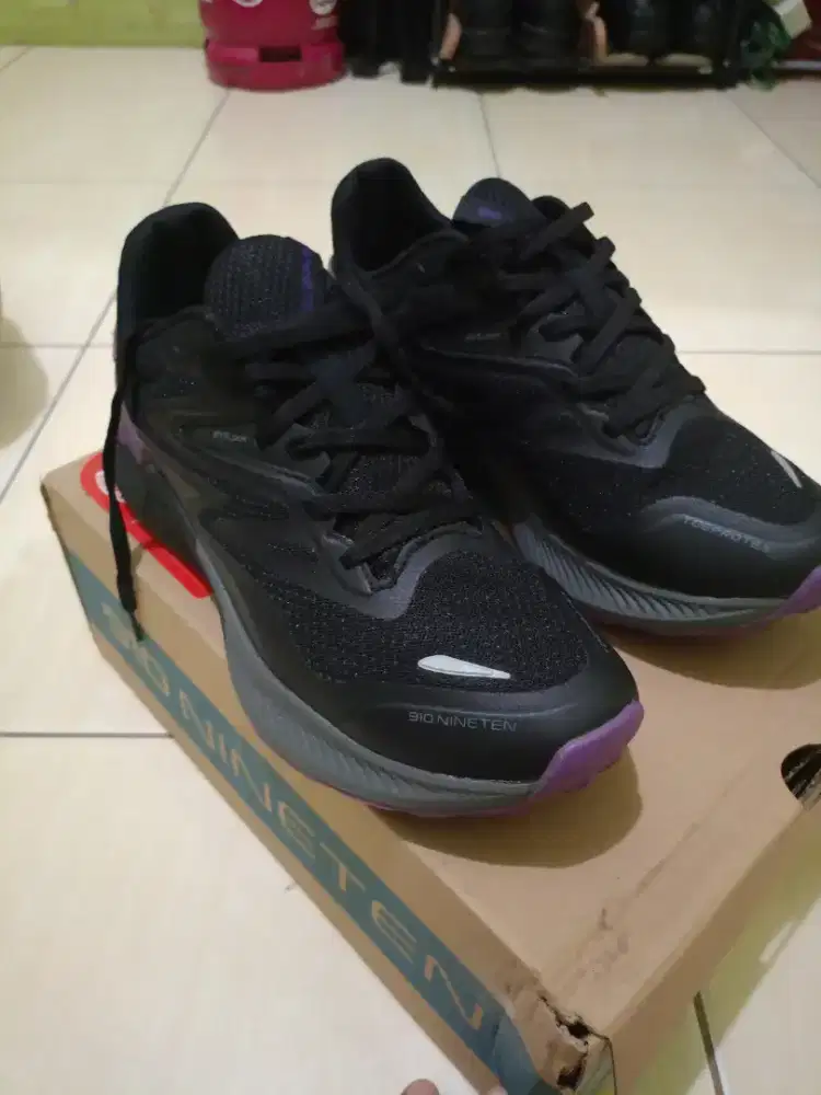 910 nineten yuza feral