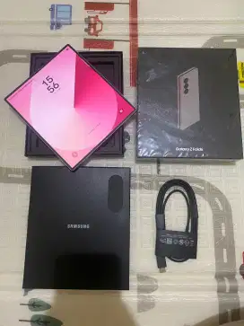 Samsung galaxy Z Fold 6 12/256GB Fullset ori sein
