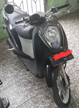 Dijual Cepat Honda Scoopy 2011 Hitam - Mesin Sehat - Harga Terjangkau