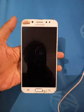 Samsung galaxy j7+