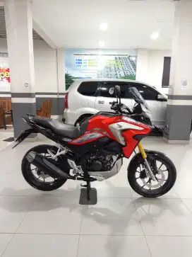 CB 150 X  km seribu
