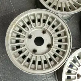 Velg Cheviot Peugeot 504 505 Pcd 4x140