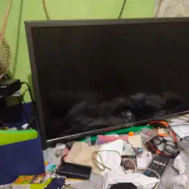 LED 42 inch  Sharp masih oke