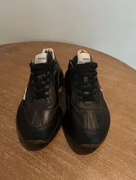 GUCCI Men's Black Rhyton Web Print Leather