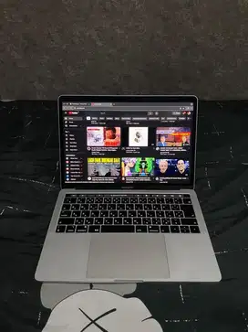 MacBook Pro 13 inch 2019