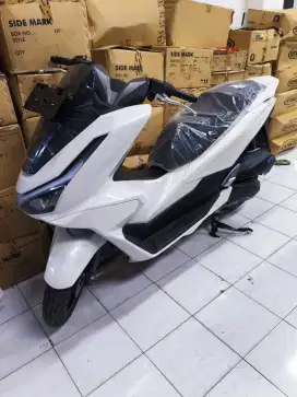 PCX 160 CBS WHITE TAHUN 2025