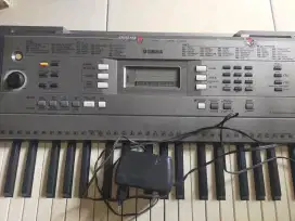 YAMAHA PSR E353