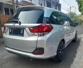 Mobilio E  (M/T) 2016