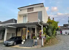Murah dijual rumah mewah 2 lantai sambiroto siap huni one gate sistem