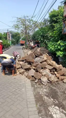 Batu Pondasi / Batu Kewal / Batu Belah / Batu Gunung / Batu Kali