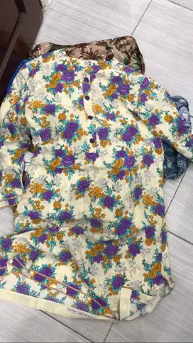 Baju Wanita Bekas