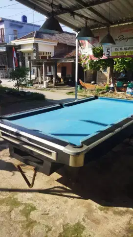 Meja Billiard 9 Feat lengkap Mulus terawar
