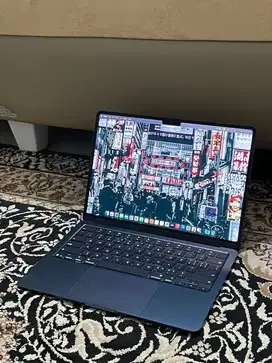 MacBook Air 2025 M4 13 inch 16/256