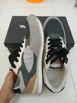Sneakers Club Culture by Payless Sepatu Pria uk 44
