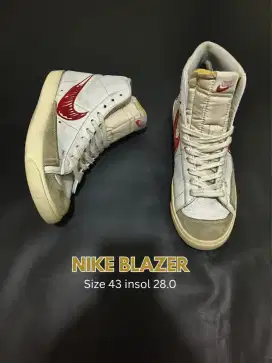 Jual sepatu Nike blazer ada 2 size 43