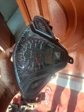 Spedometer Vario 125 bohlam nyala, minus.