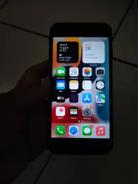 Iphone 7  32gb  minus pemakaian aja  fingerprint aktif  All Operator